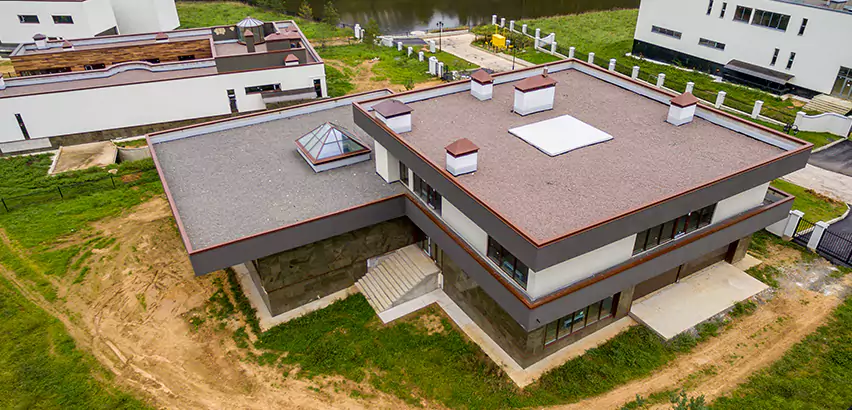 Flat Roof Repair in Everett